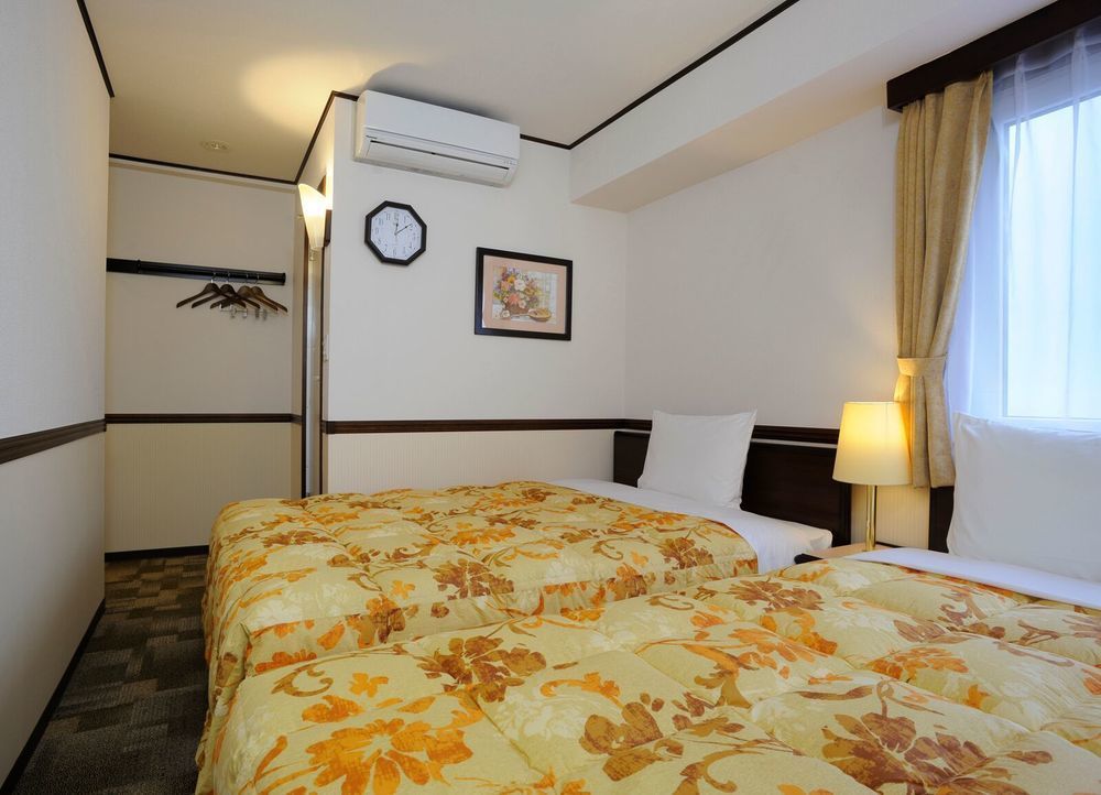 Toyoko Inn Kashiwa Eki Nishi Guchi Dış mekan fotoğraf